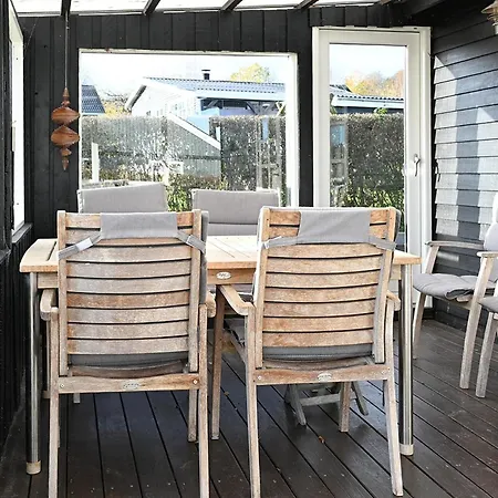 Semesterbostad 1 Bedroom Beautiful In *