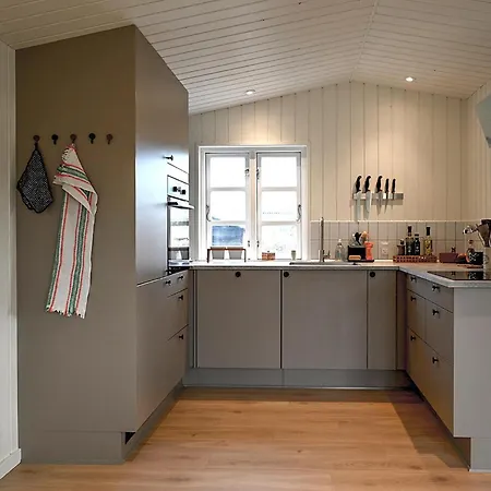 Tatil Evi 1 Bedroom Beautiful In Sjolund