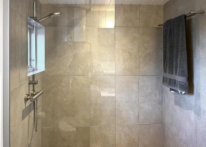 1 Bedroom Beautiful In Dom wakacyjny Sjolund